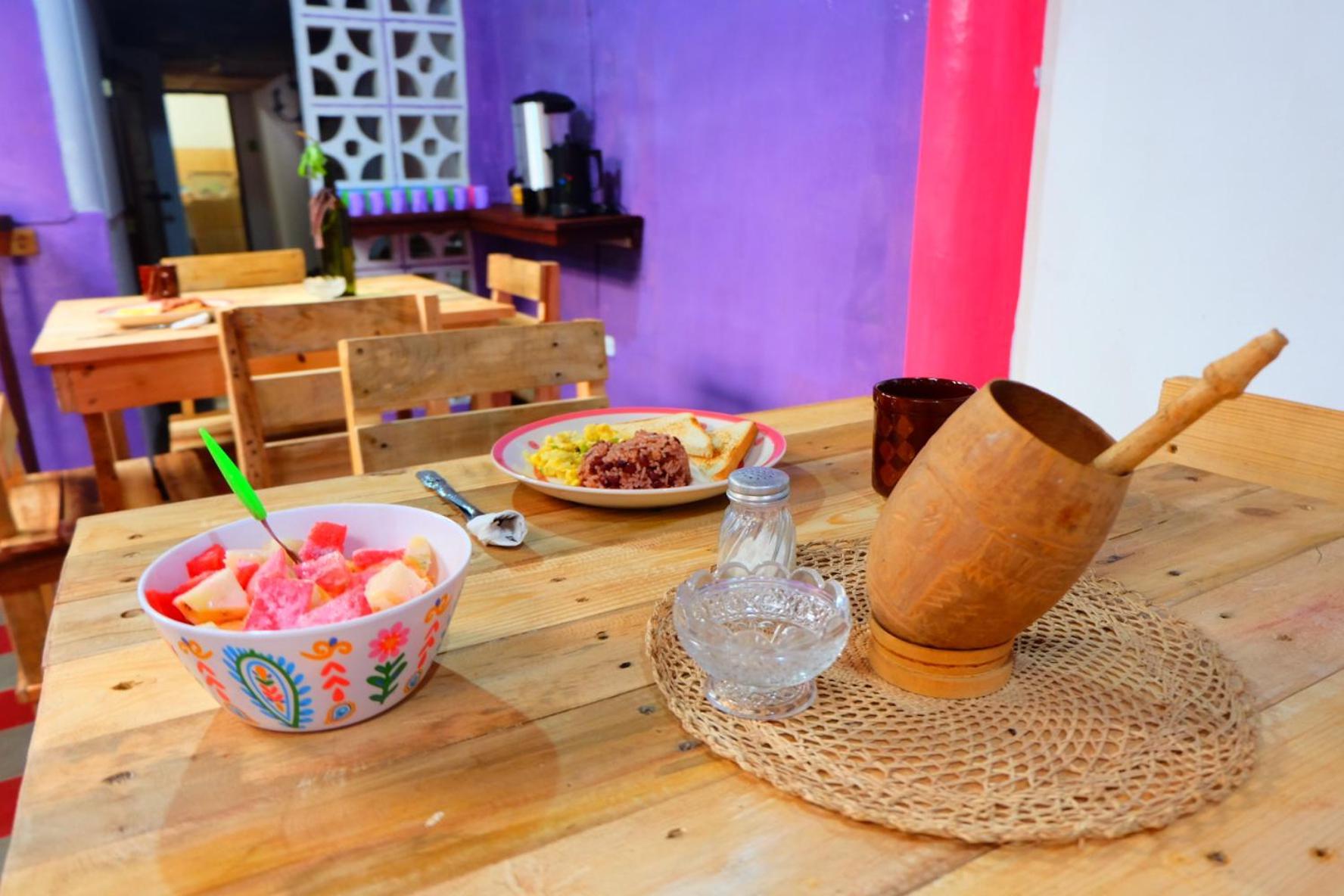 Deakachimba Hostel Granada Zewnętrze zdjęcie
