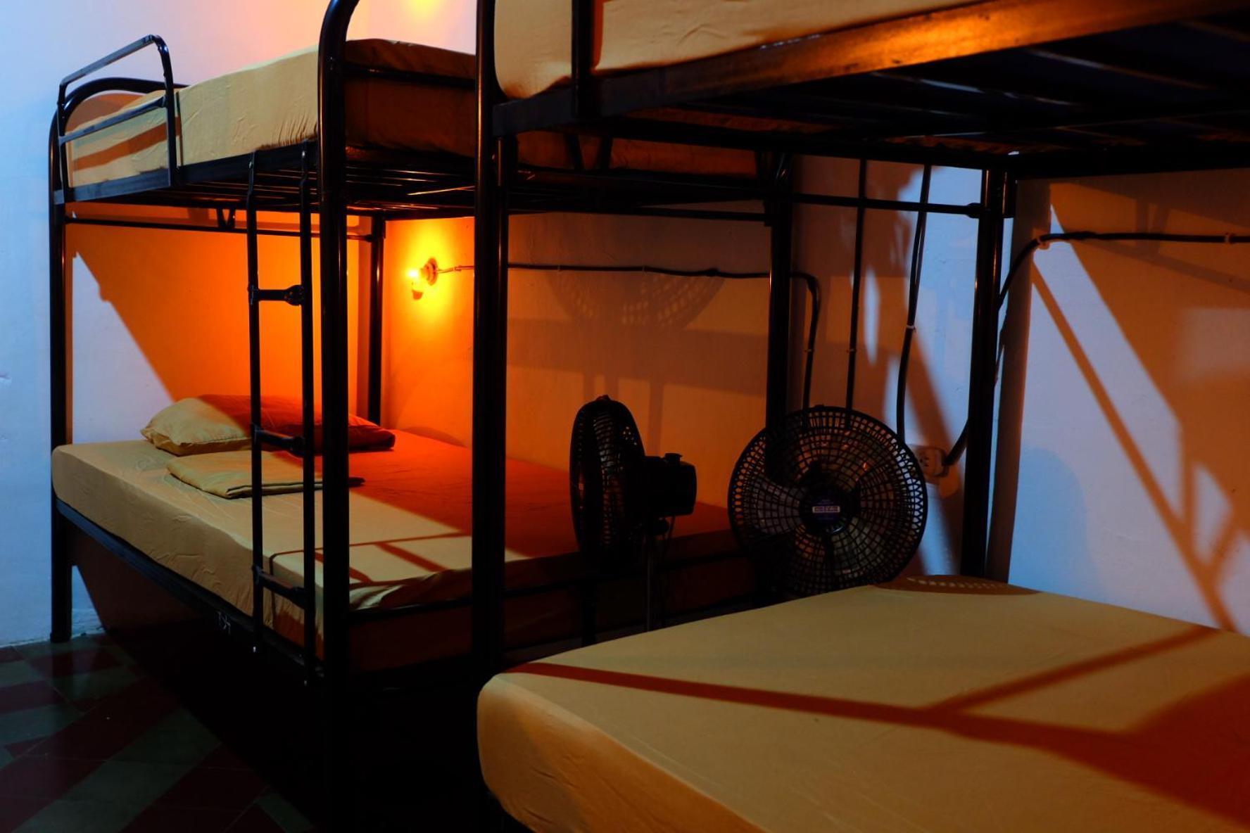 Deakachimba Hostel Granada Zewnętrze zdjęcie
