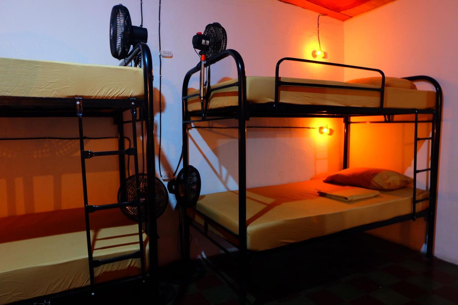 Deakachimba Hostel Granada Zewnętrze zdjęcie