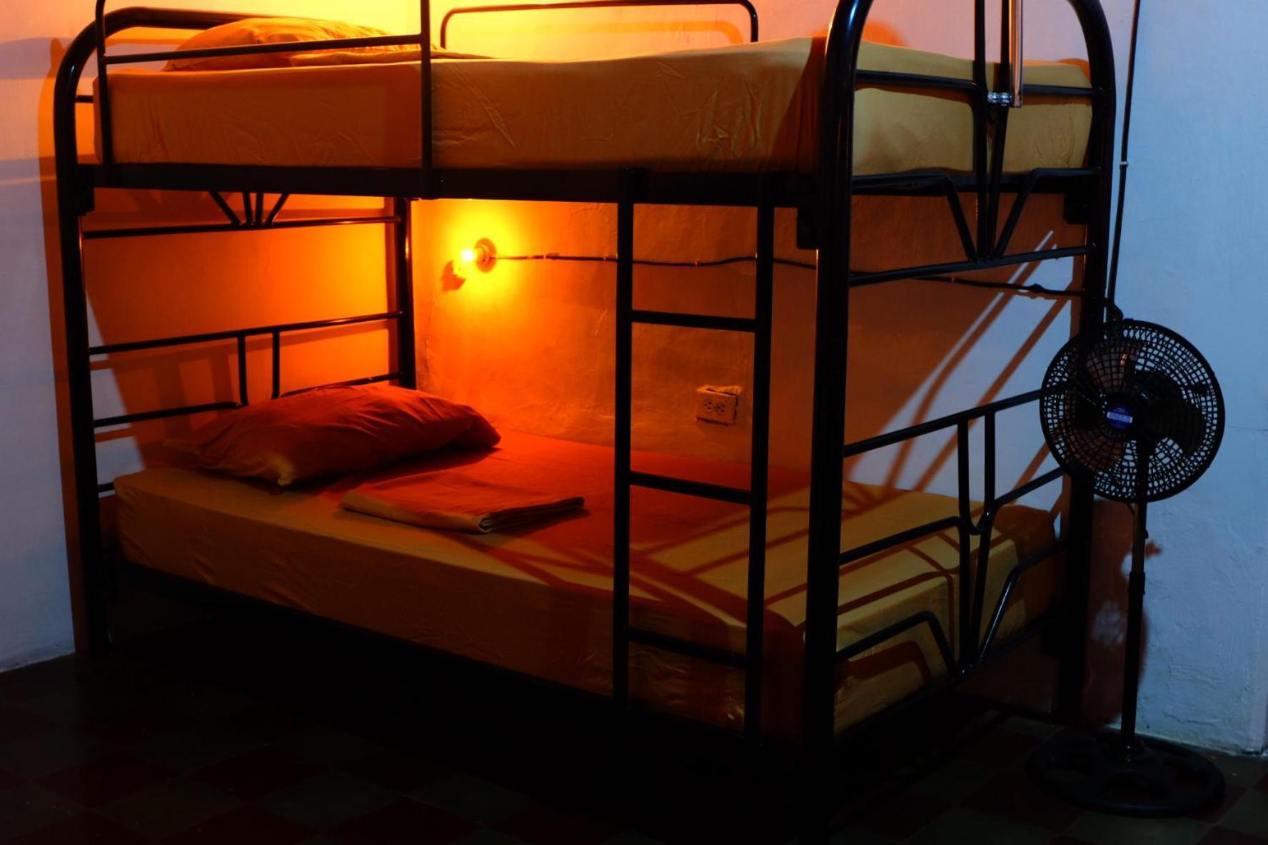 Deakachimba Hostel Granada Zewnętrze zdjęcie
